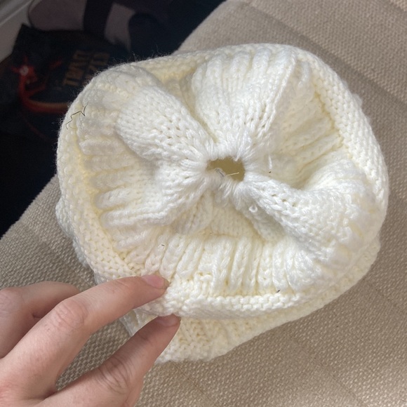 Fuzzy Woven Hat - Picture 3 of 3